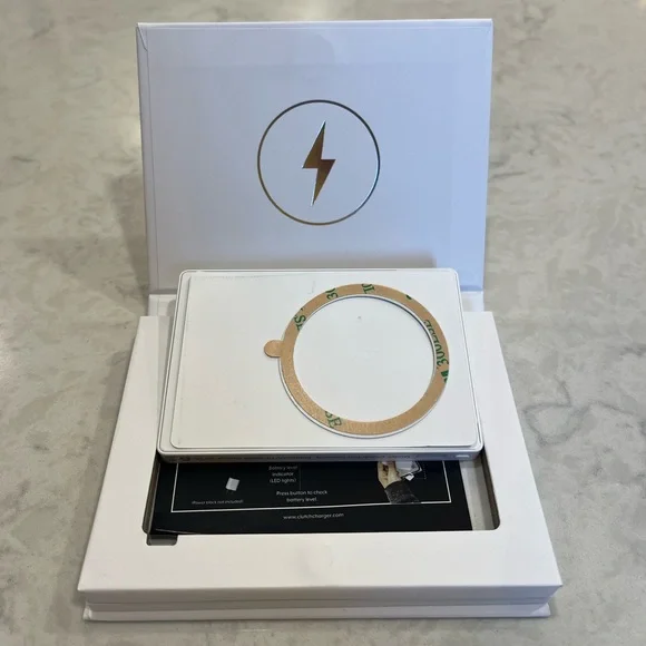 Clutch Pro Lightning Portable Charger - Picture 7 of 8